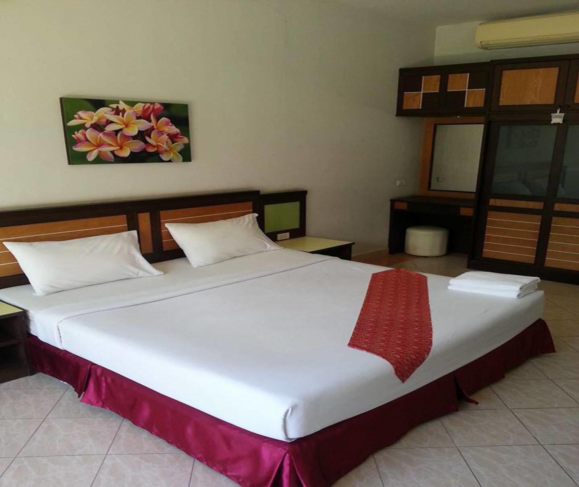 Mm House Hotel Ко Самуи Екстериор снимка