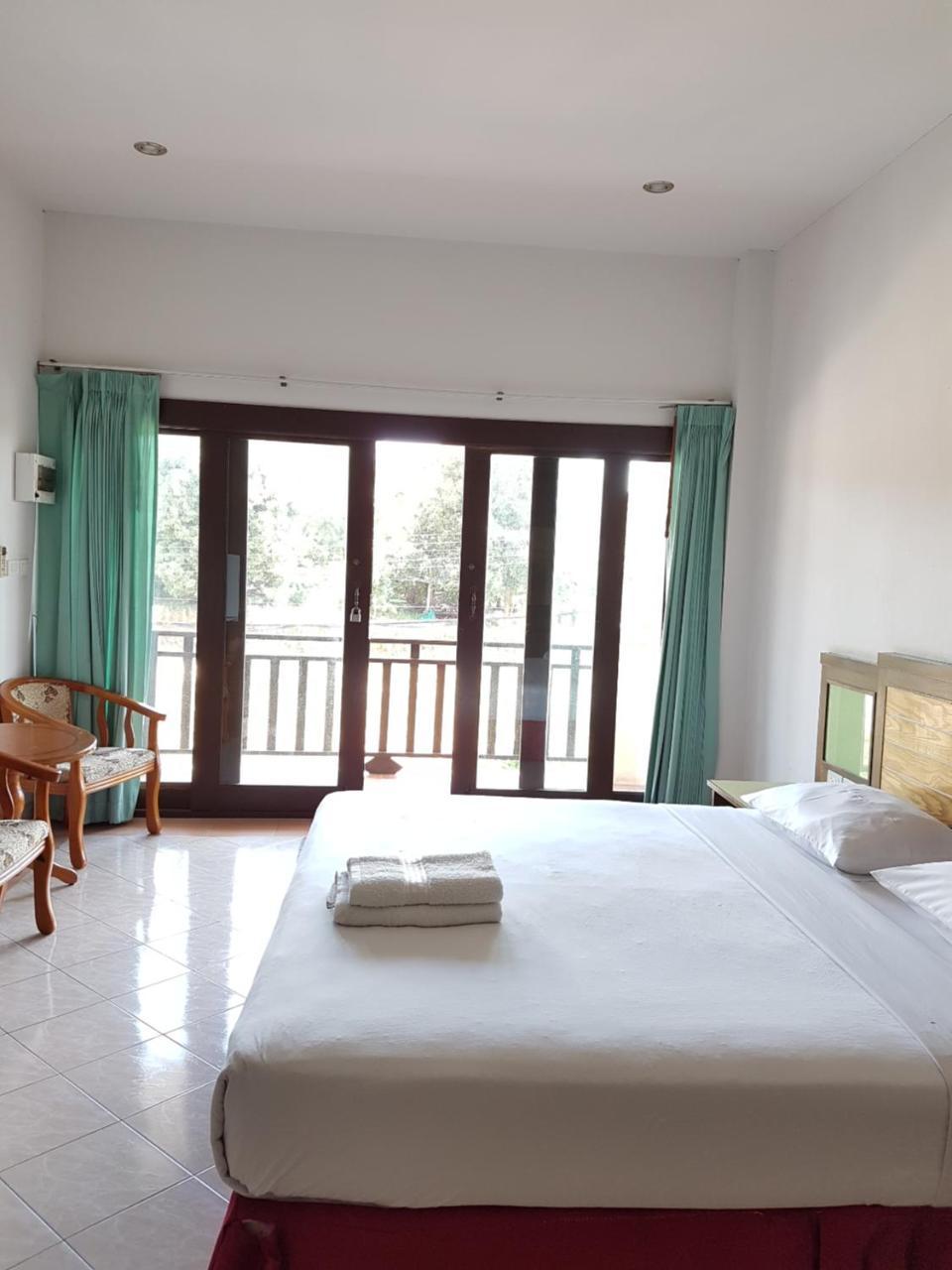 Mm House Hotel Ко Самуи Екстериор снимка